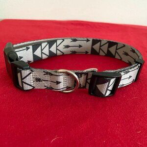 Dog Collar: Arrows Snap Buckle, Large